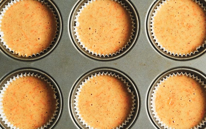 Morots-cupcakes-smet-i-muffinsform